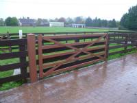 Five-bar 'wooden-style' steel gates - project portfolio 3