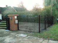 Five-bar 'wooden-style' steel gates - project portfolio 7