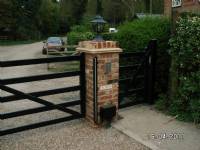 Five-bar 'wooden-style' steel gates - project portfolio 8